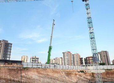 Mersin Belta Mühendislik İş Merkezi Projesi - Deha Kule Vinç şantiye çalışmaları