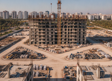 kule vinç yerleşimi için şantiye lojistiği ve yüksek katlı inşaat planlaması