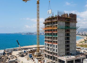 Mersin otel inşaatı kule vinç ile 15 katlı beş yıldızlı otel projesi 2026